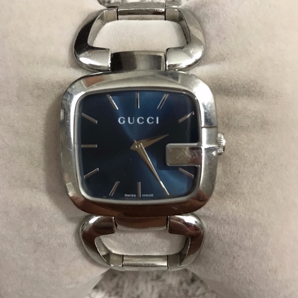 Gucci G Series Ladies Watch - Picture 3 of 6